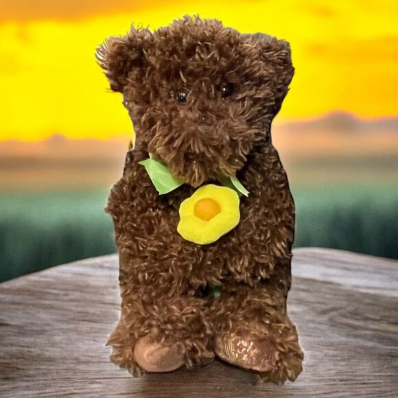 Russ Berrie Plush Teddy Bear Daisy Flower Stuffed Ribbon Shower Nursery Decor 9" - Picture 1 of 13